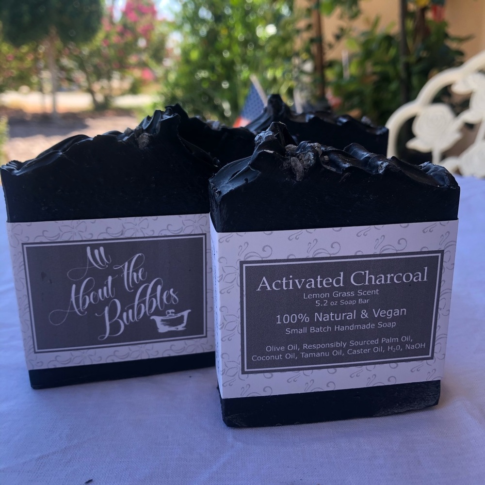 🧼Activated Charcoal artisan soap 🧼🧼bar 5.2 Oz - Picture 1 of 10